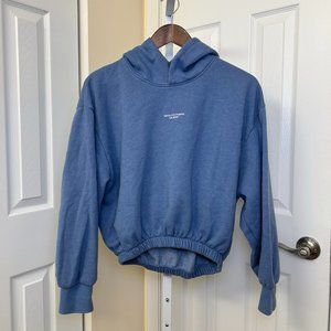 ZARA Blue Cropped Sweatshirt